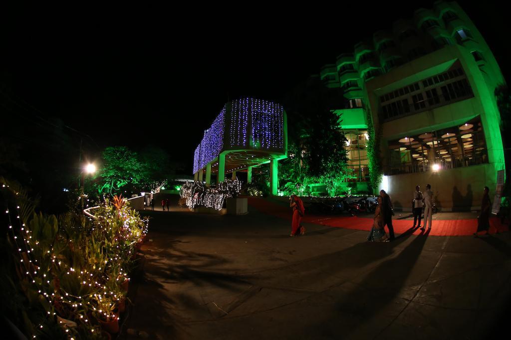Hotel Paradise - Mysore Dasaprakash Group ภายนอก รูปภาพ