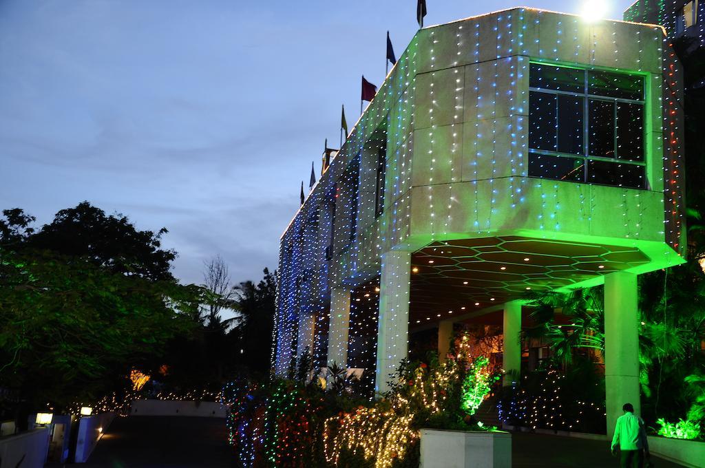 Hotel Paradise - Mysore Dasaprakash Group ภายนอก รูปภาพ