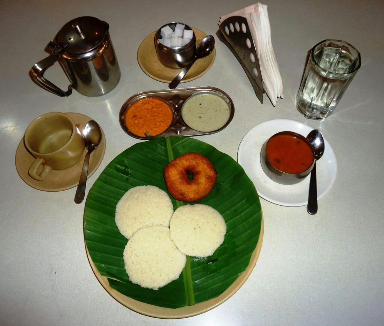 Hotel Paradise - Mysore Dasaprakash Group ภายนอก รูปภาพ
